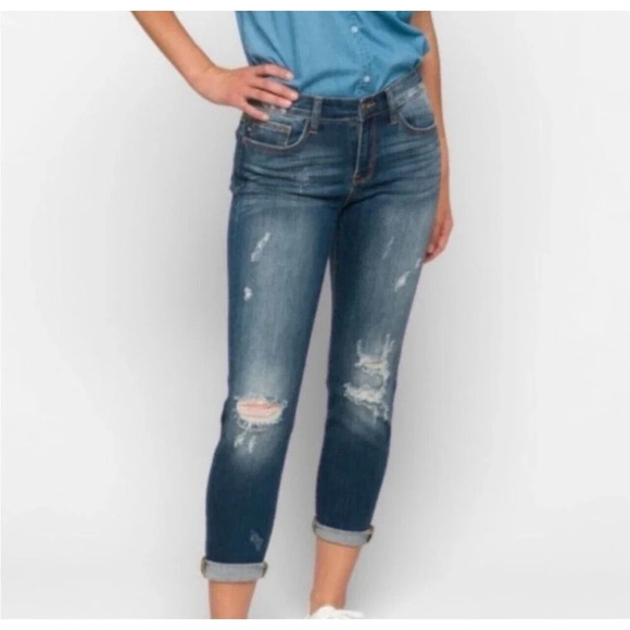 Judy Blue Relaxed Fit Mid-Rise Distressed Jeans Size 13|31 - Picture 1 of 9